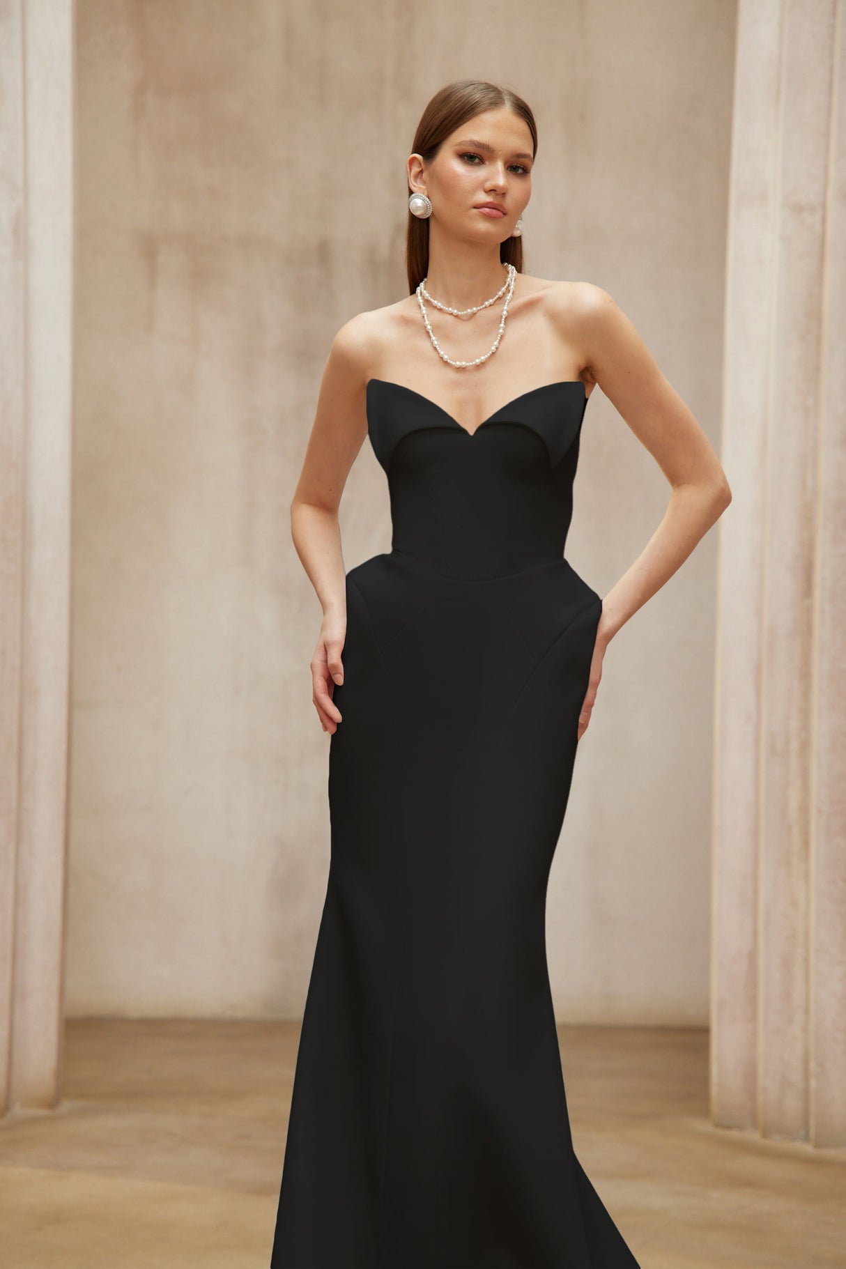 Aurohaya Alba Black Barrel Waist Corset Maxi Dress