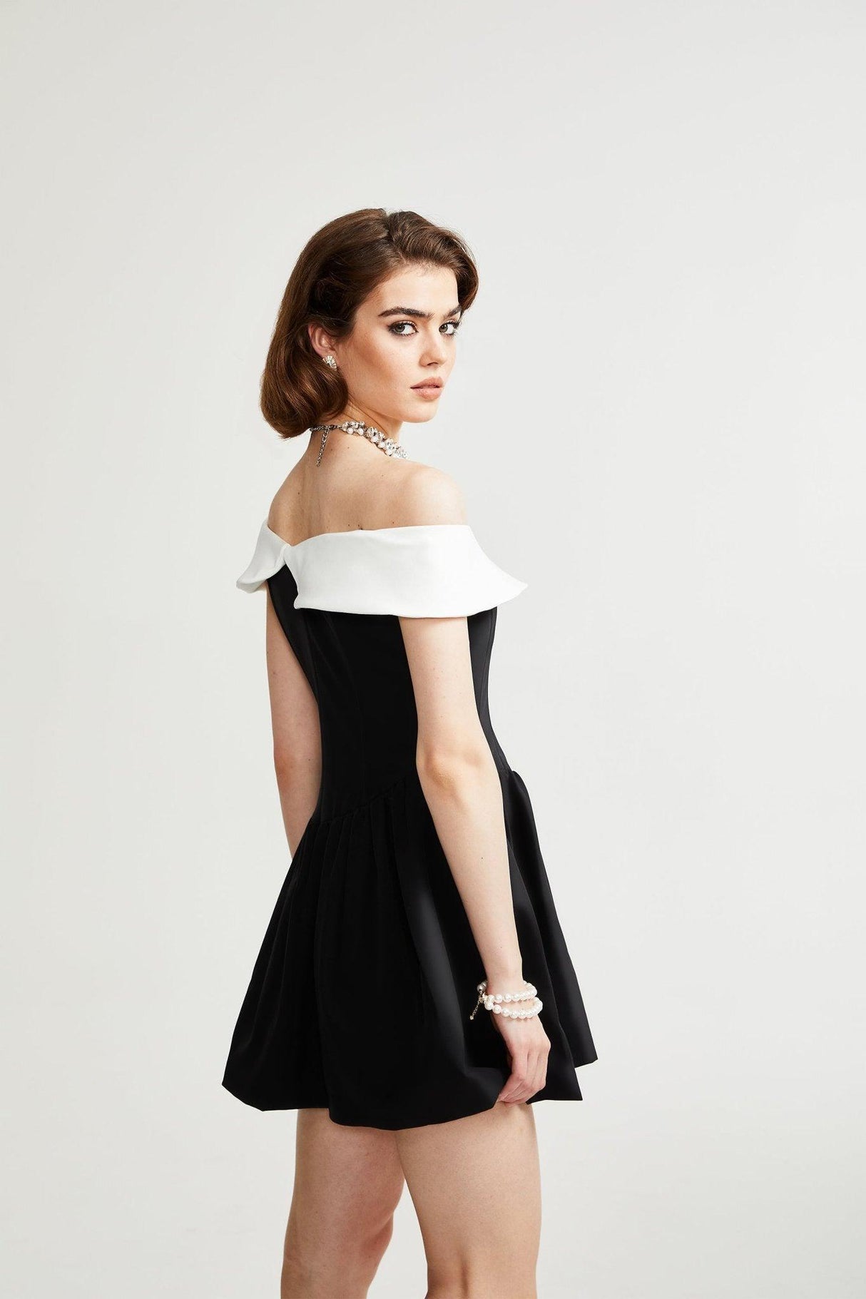 Aurohaya Deniece Black Off-The-Shoulder Mini Dress