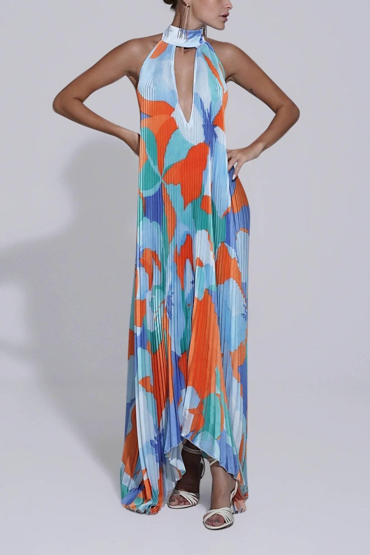 Aurohaya Stylish Pleated Halterneck Strappy Backless Midi Dress