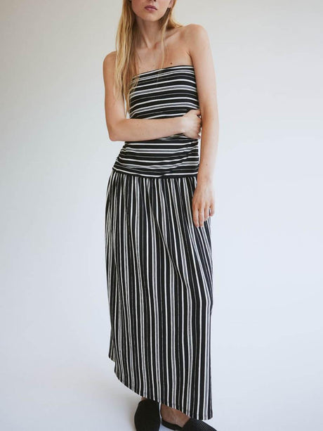 Aurohaya Bandeau With Gathered Seams Flared Hem Dress Black