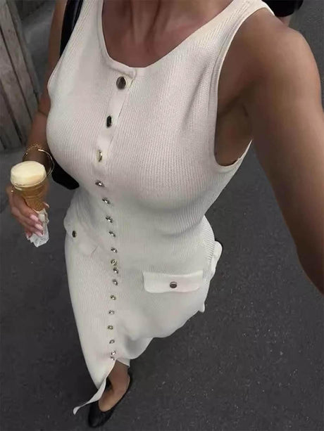 Aurohaya Elegant Crew Neck Buttoned Sleeveless Knit Midi Dress