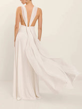 Elegant Open-back Chiffon Ribbon Flowing Maxi Dress