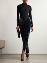 Elegant Long-sleeved Velvet Pleated Maxi Dress