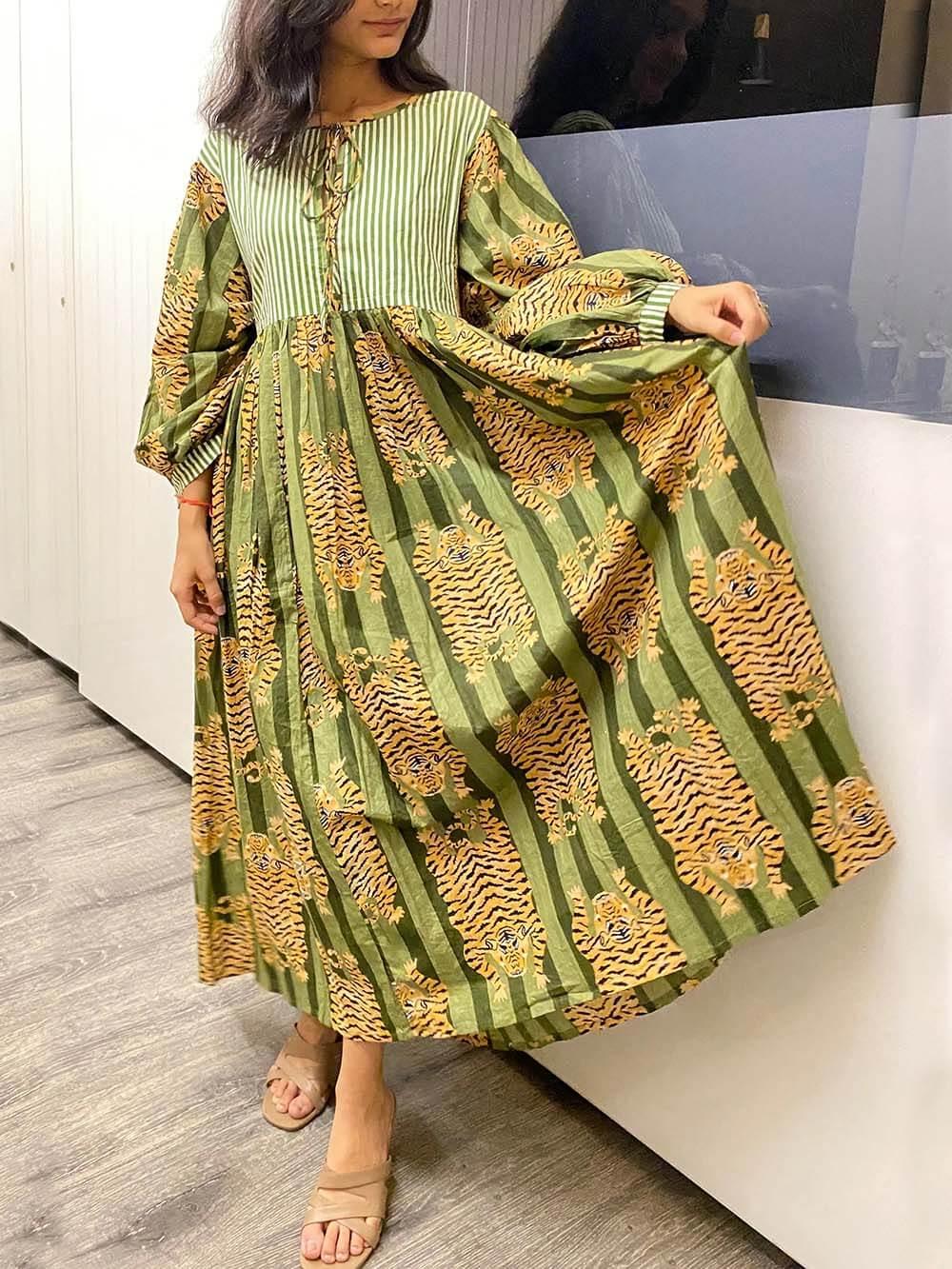 Aurohaya Unique Tiger Print Midi Dress