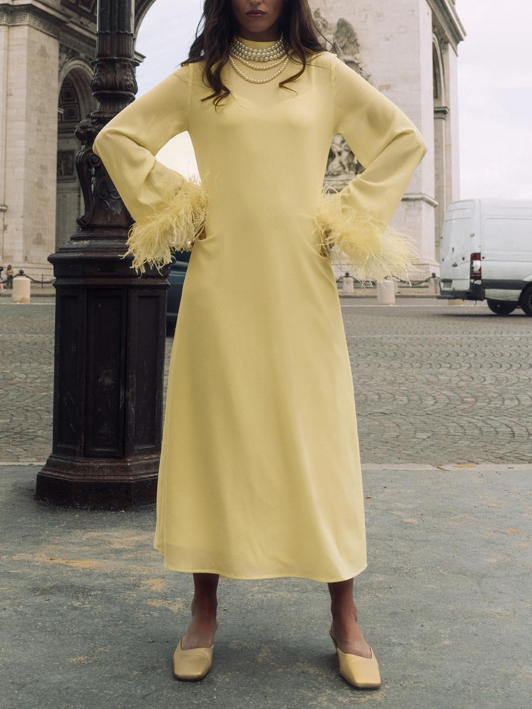 Aurohaya Elegant High-Neck Feather Cuff Chiffon Midi Dress