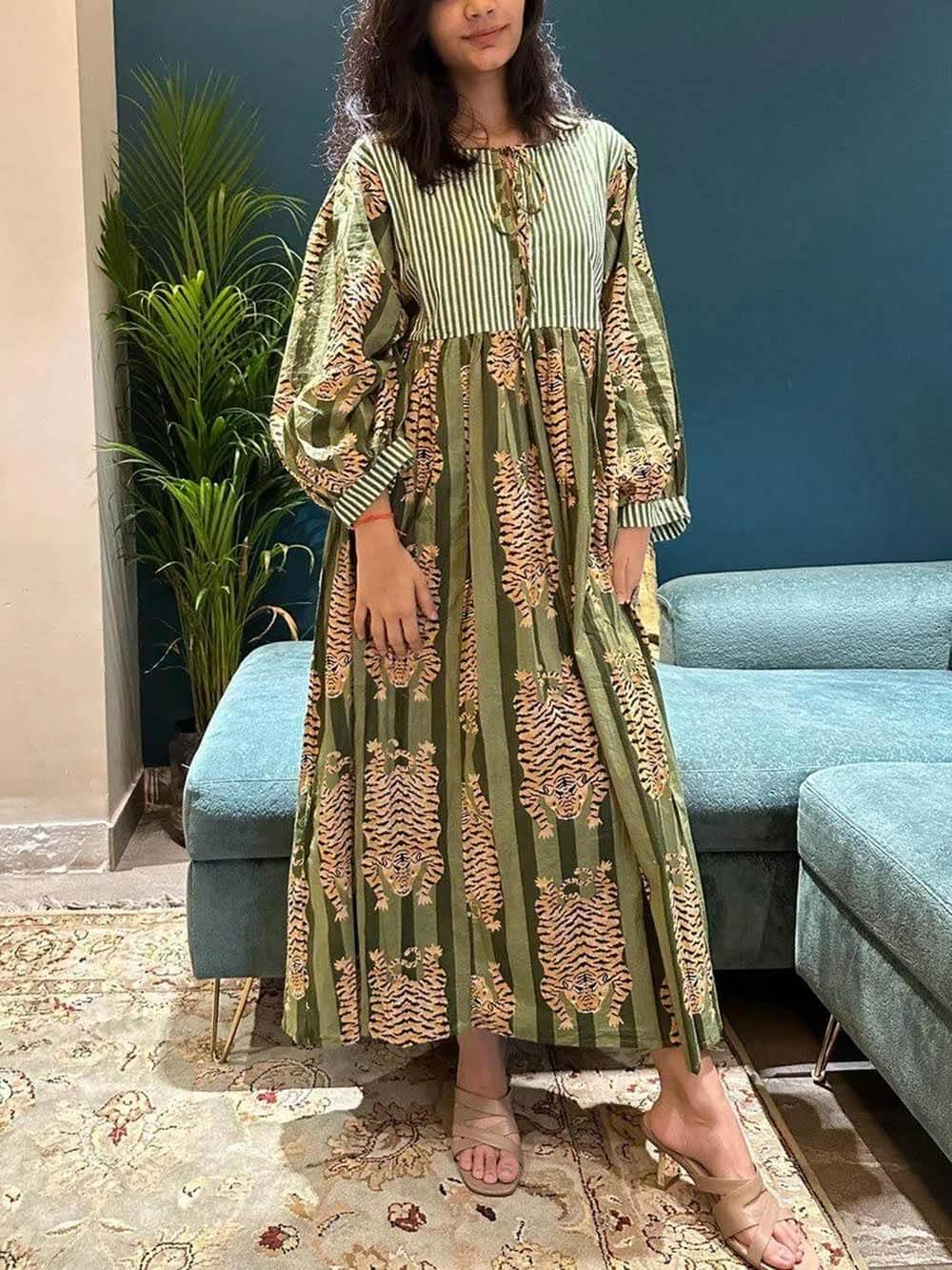 Aurohaya Unique Tiger Print Midi Dress