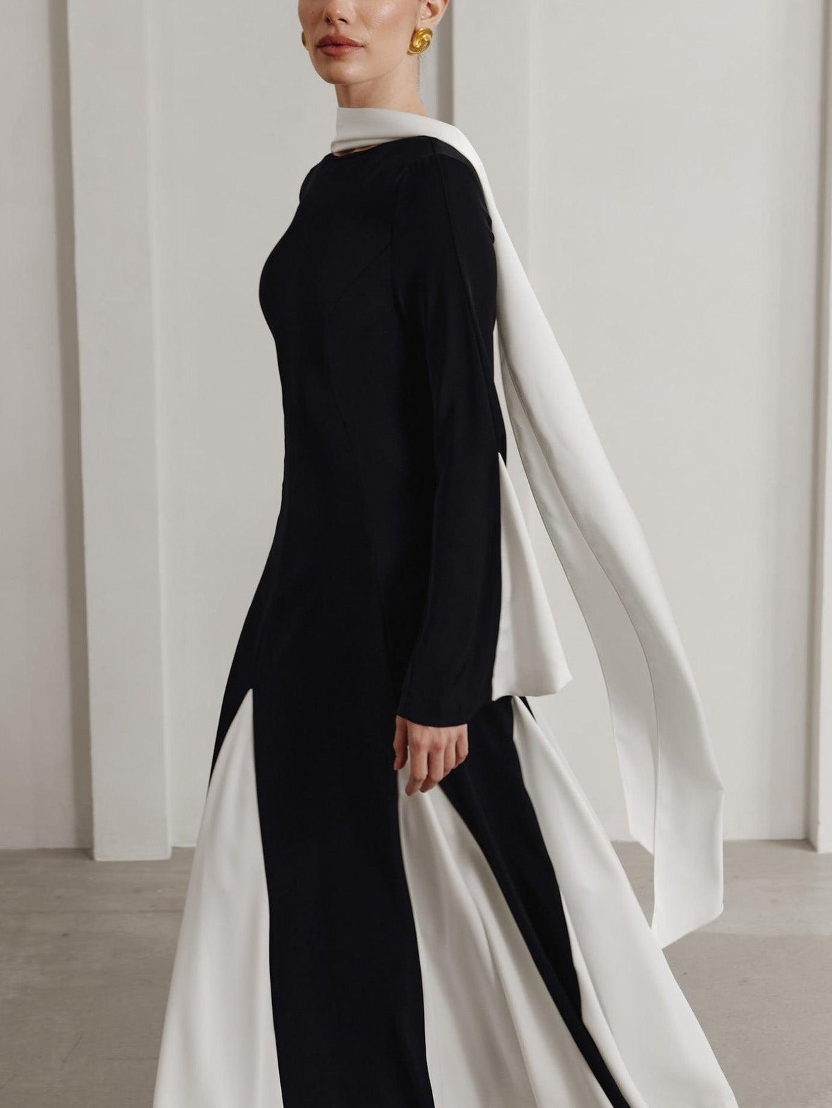 Aurohaya Elegant Insert Contrast Party Maxi Dress