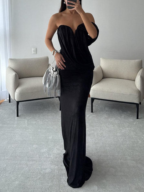 Aurohaya Elegant Off-the-shoulder Pleated Maxi Dress Black