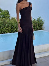 Off-shoulder Slim-Fit Maxi Dress