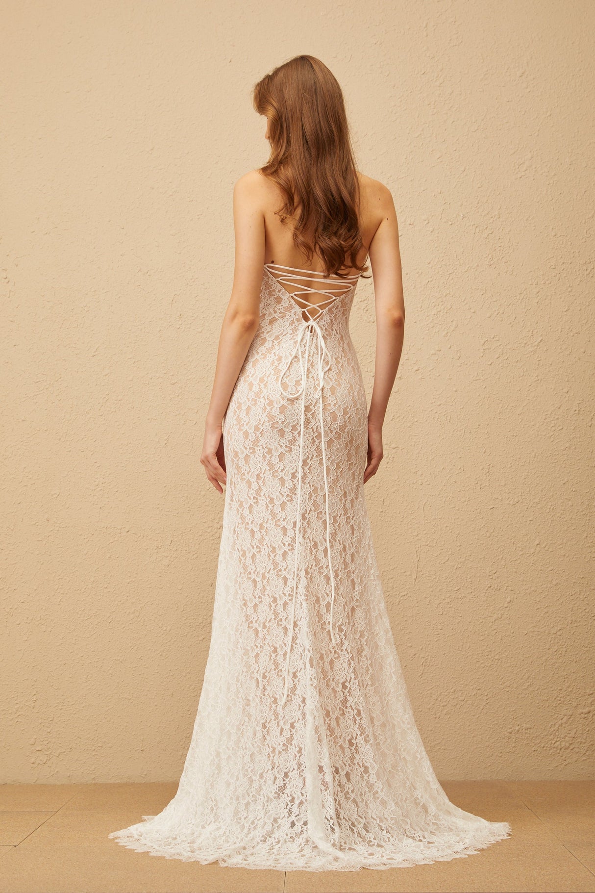 Aurohaya Gaëlle White Train Design Lace Maxi Dress