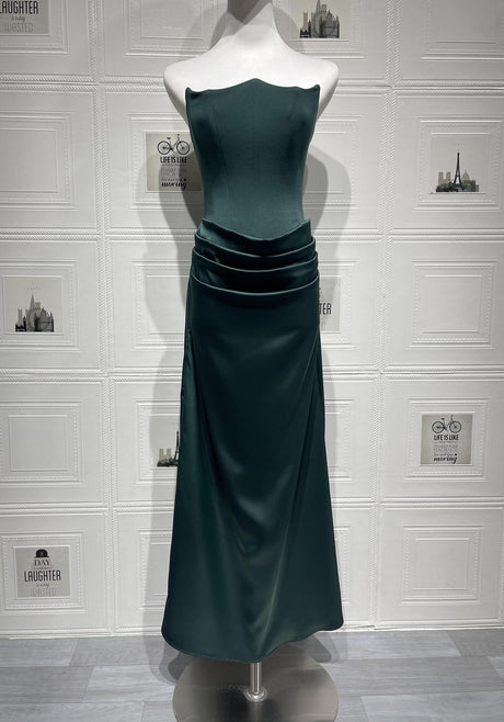 Aurohaya Vianne Off-Shoulder Corset Maxi Dress