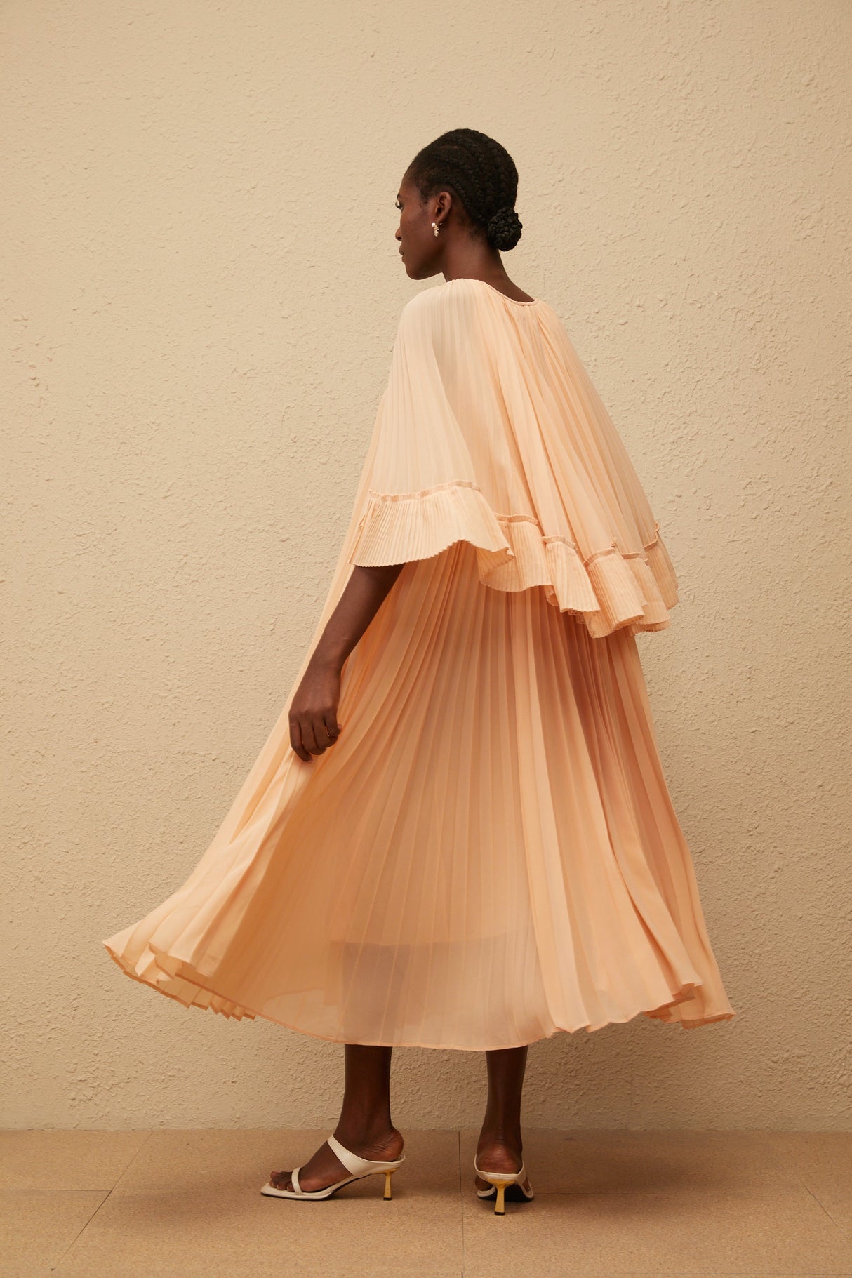 Aurohaya Urbaine Pink Cape Design Pleated Chiffon Midi Dress