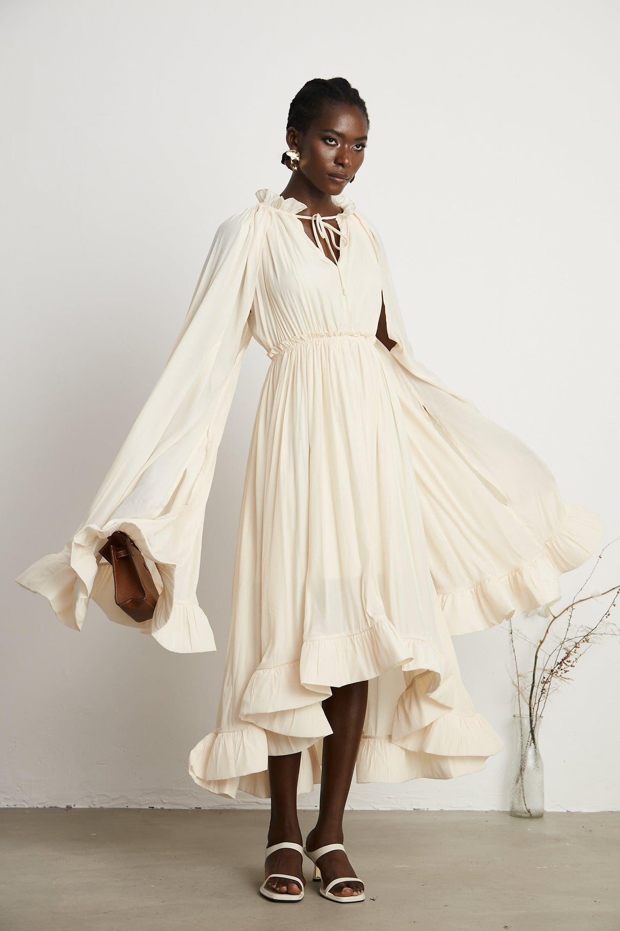 Aurohaya Ophélie cape-design midi dress