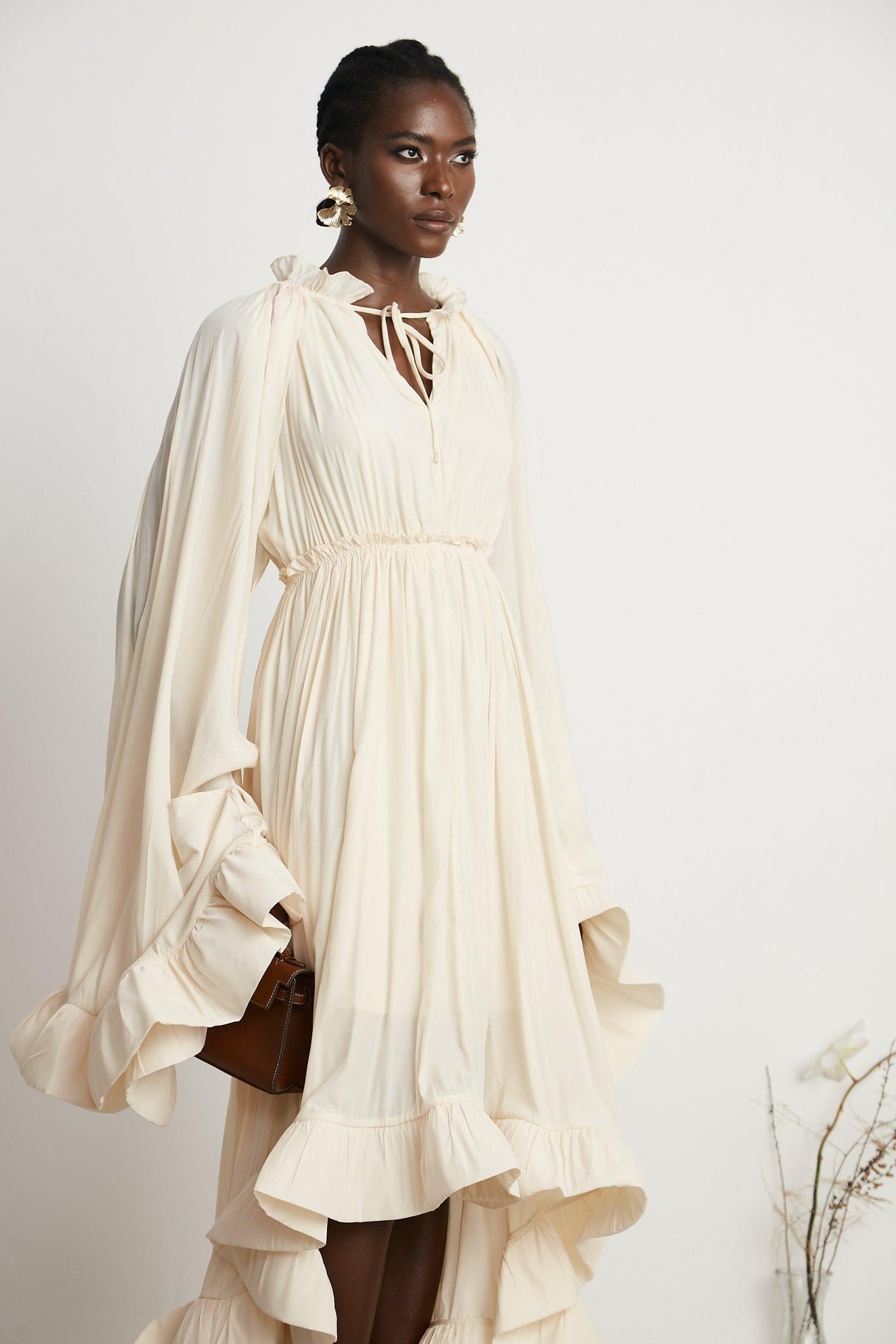 Aurohaya Ophélie cape-design midi dress