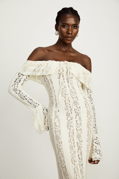 Sirène Off Shoulder Lace Maxi Dress