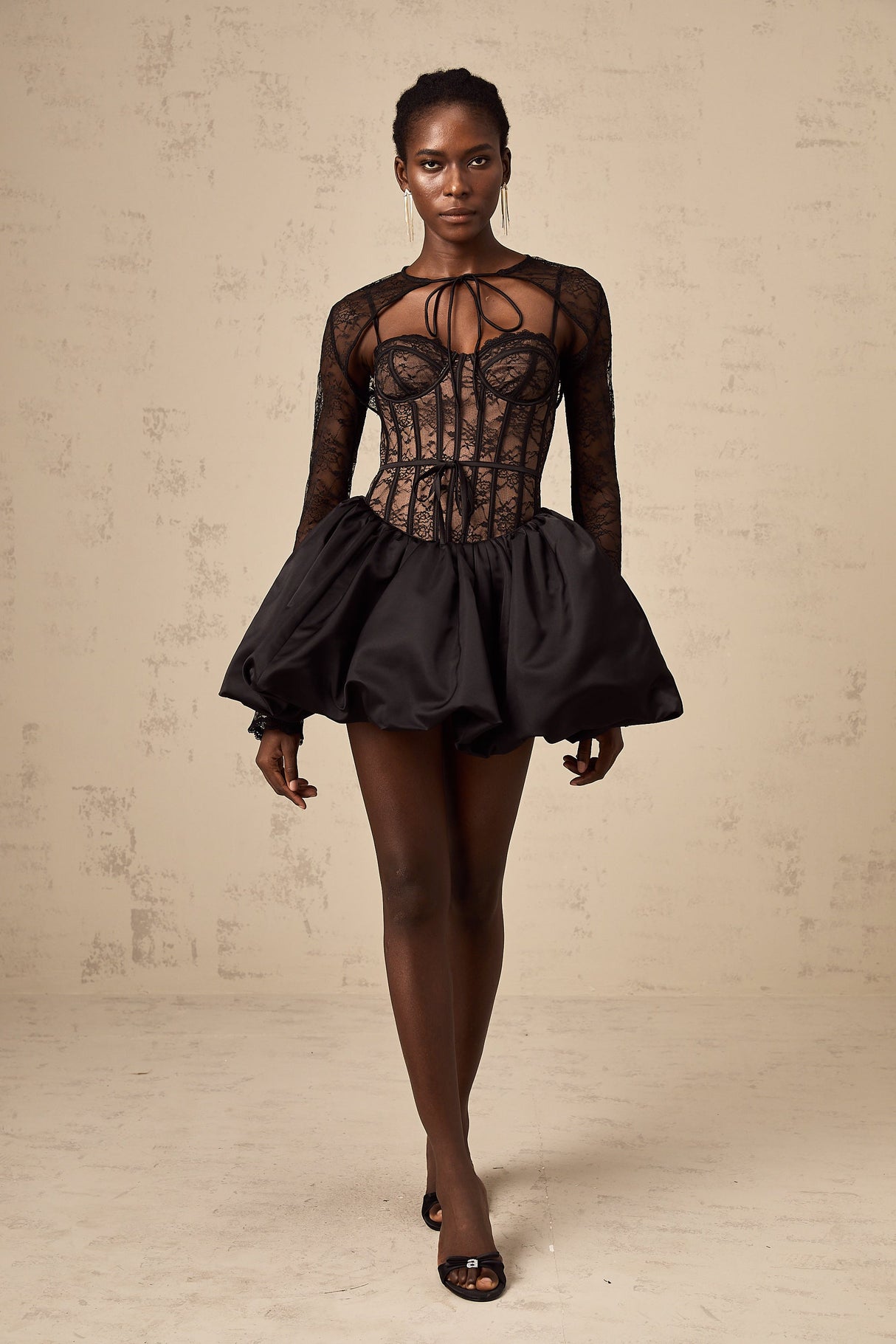 Aurohaya Louise black floral-lace vest & dress matching set