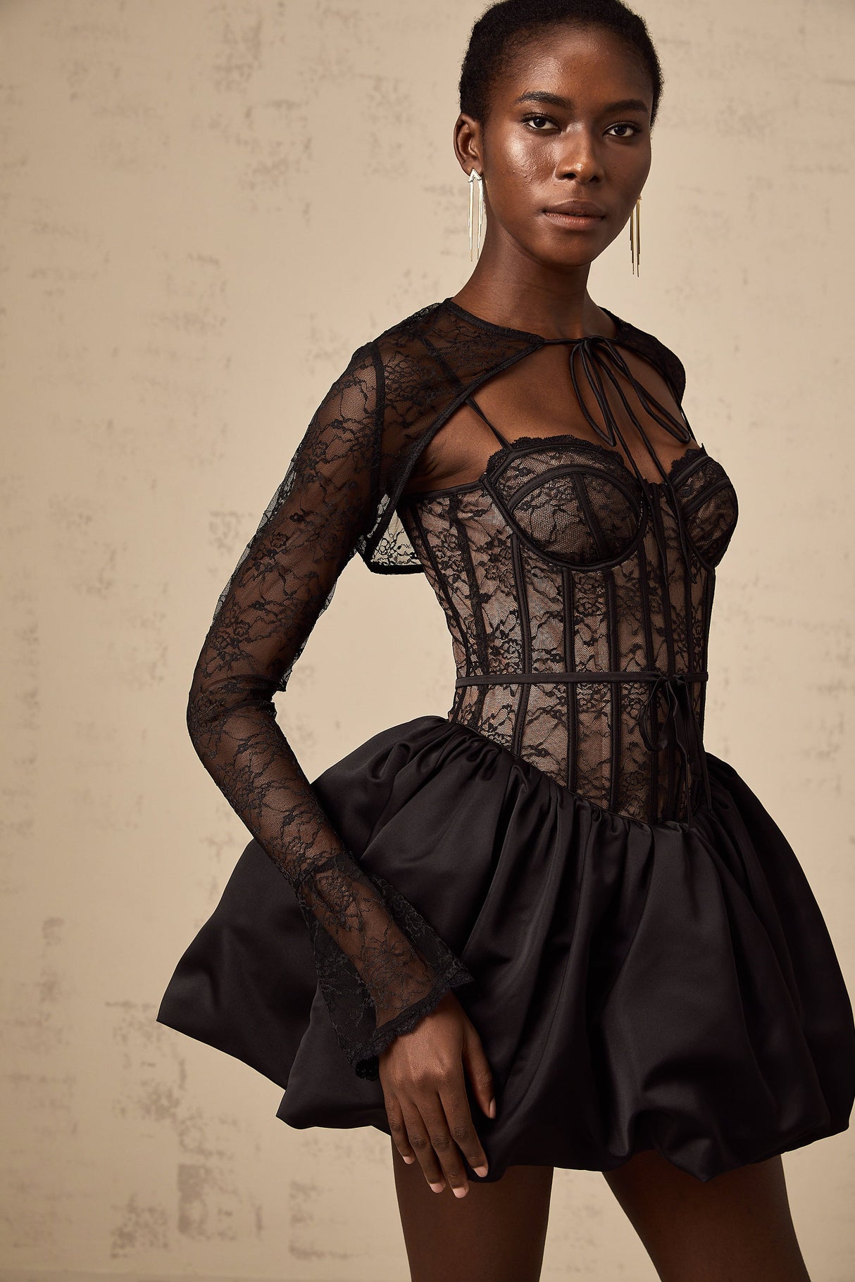 Aurohaya Louise black floral-lace vest & dress matching set