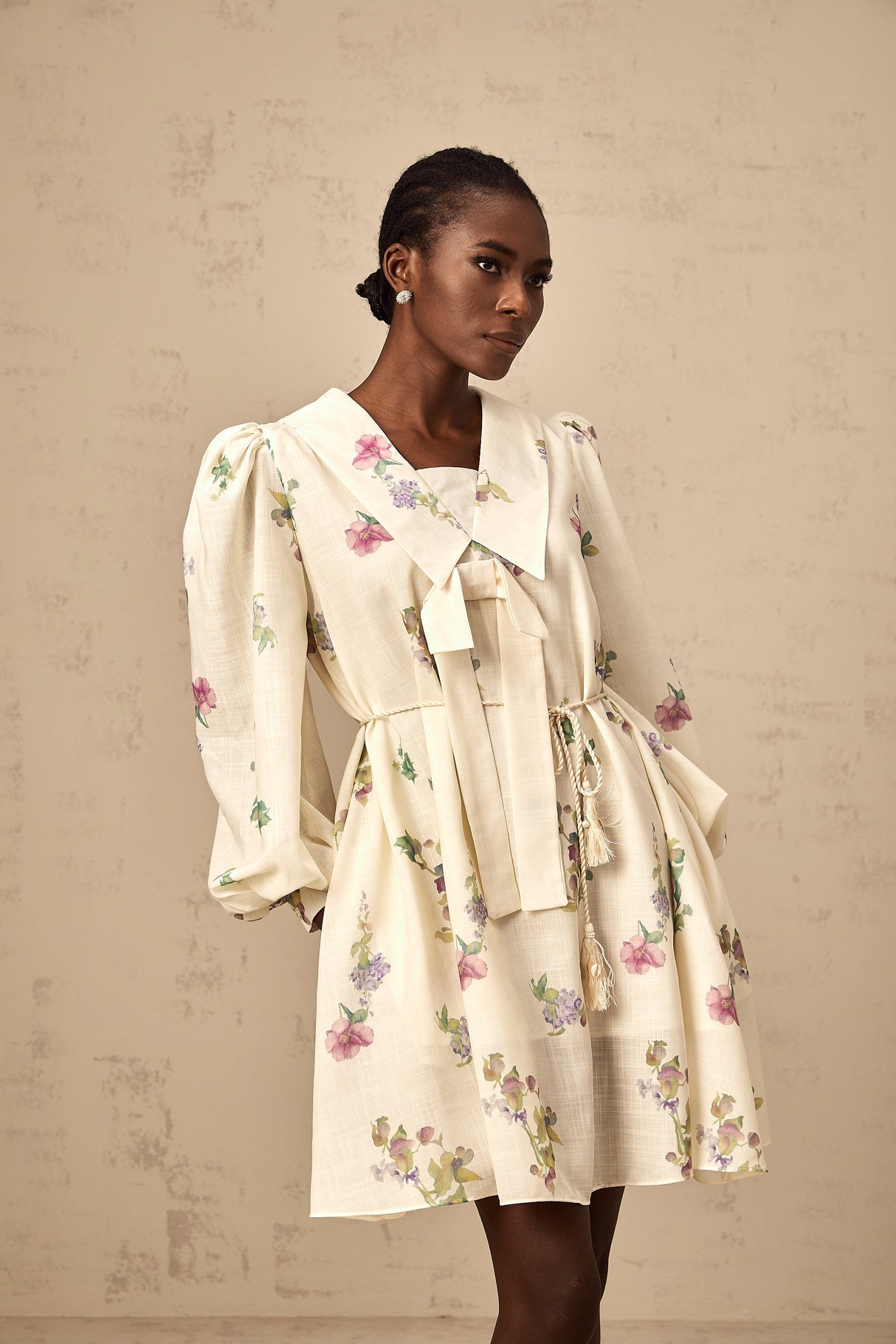 Aurohaya Perrine neutrals bowknot floral-print mini dress