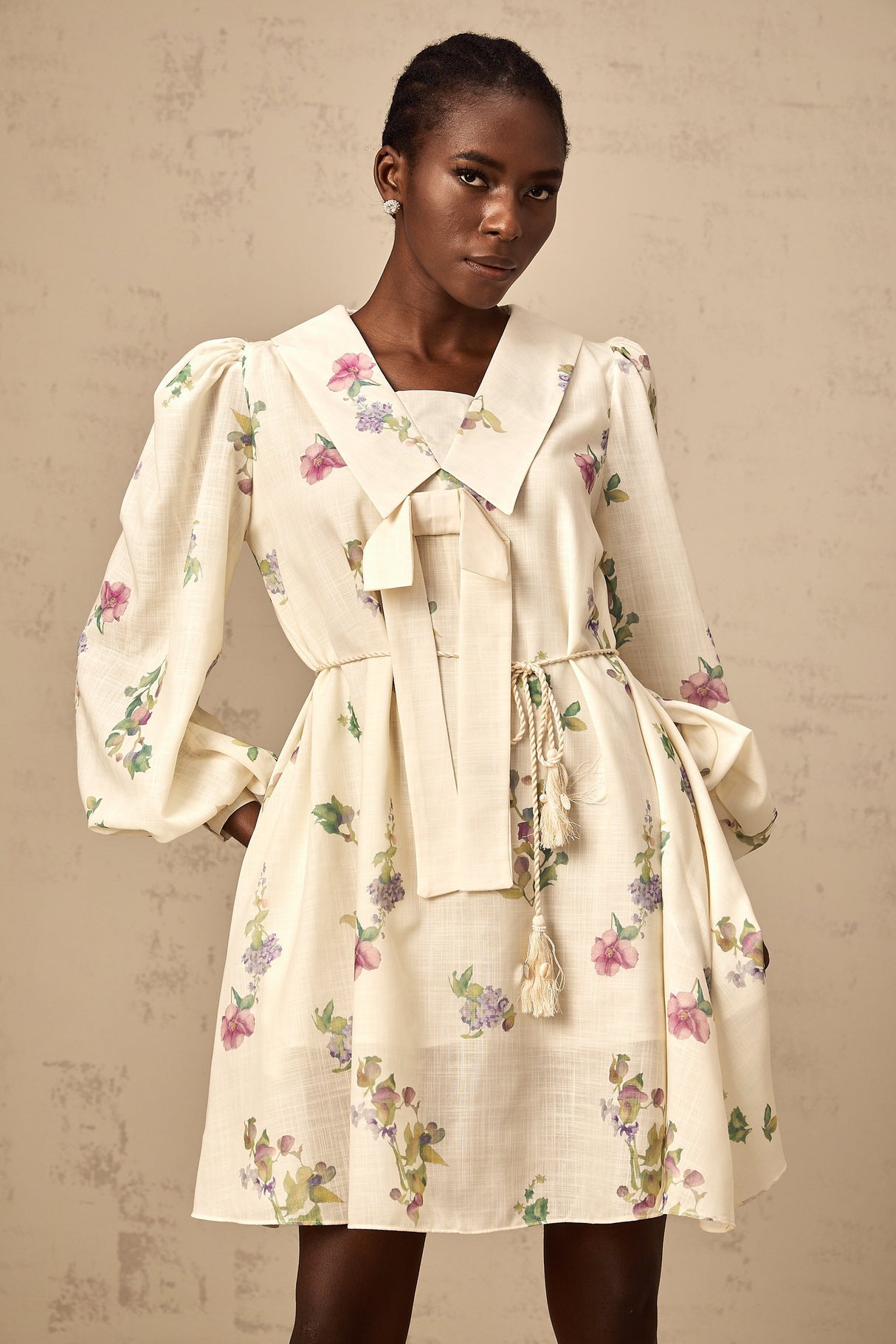 Aurohaya Perrine neutrals bowknot floral-print mini dress