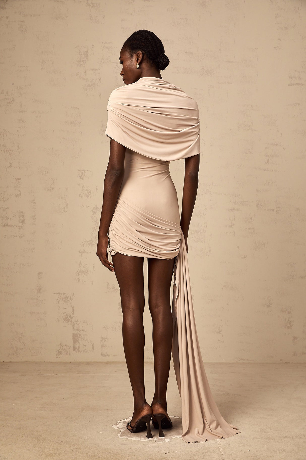 Aurohaya Gaëlle neutrals cape-design ruched fitted mini dress
