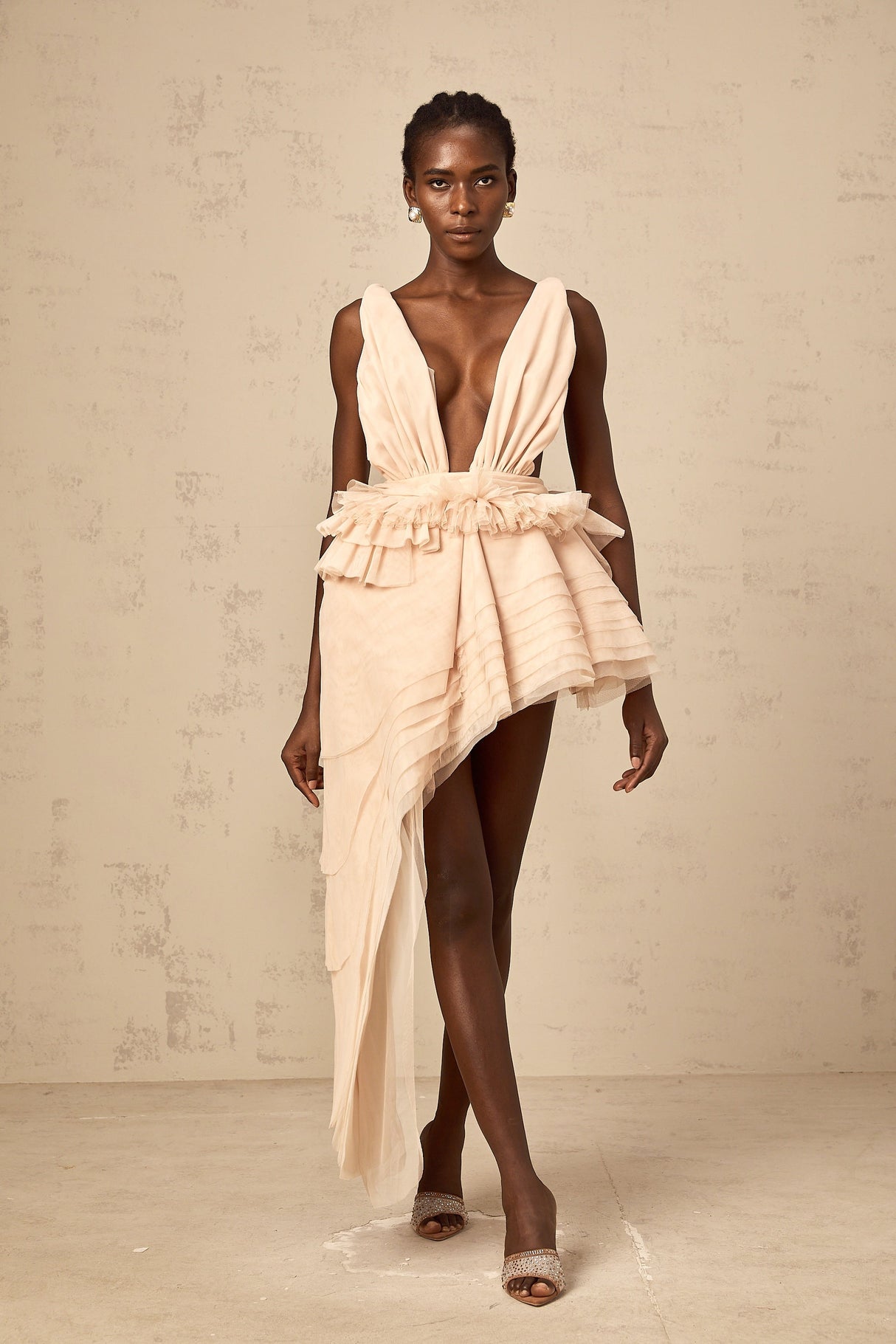 Aurohaya Isoline ribbon-design asymmetrical mini dress in Neutrals