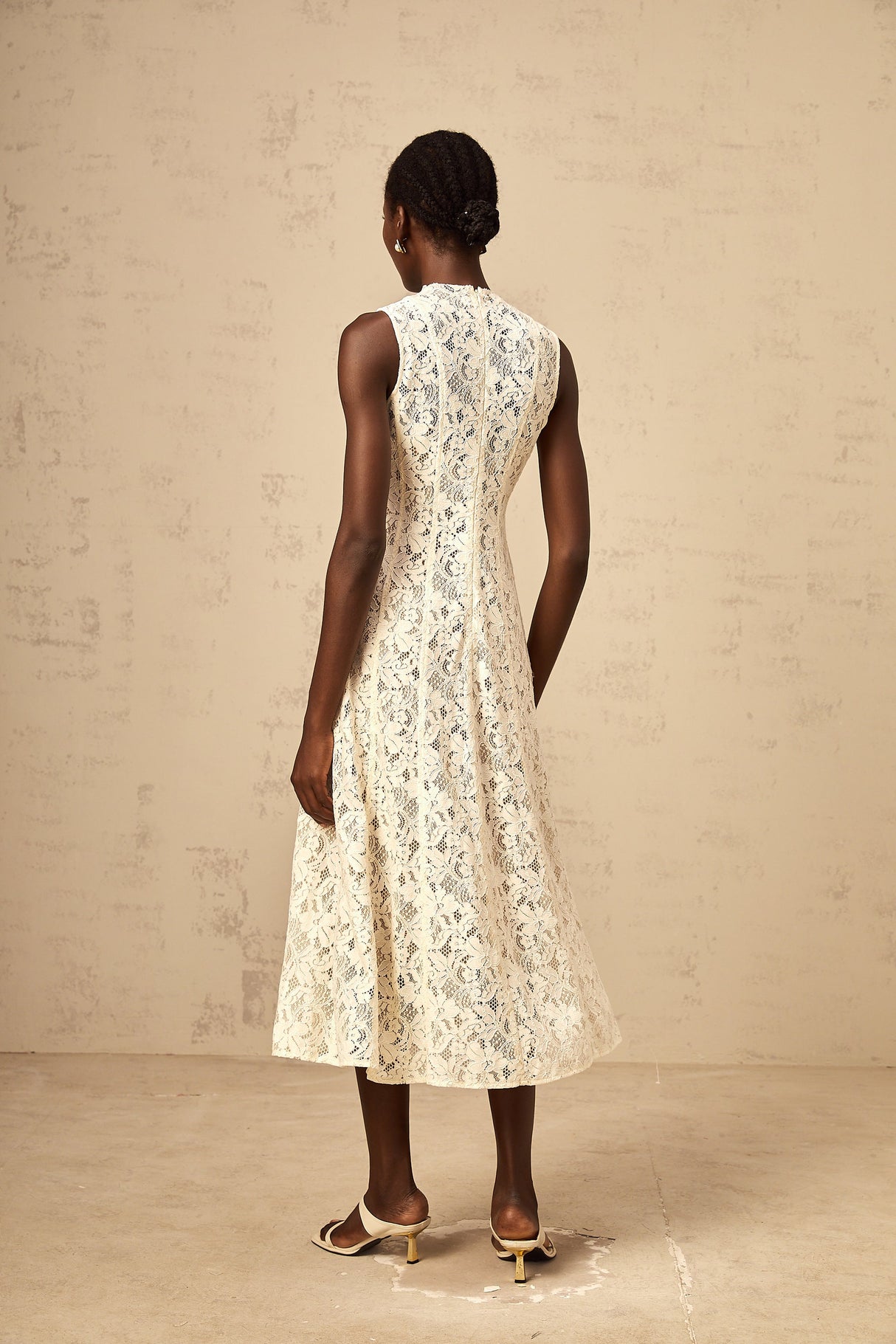 Aurohaya Edelie beige floral-lace flared midi dress