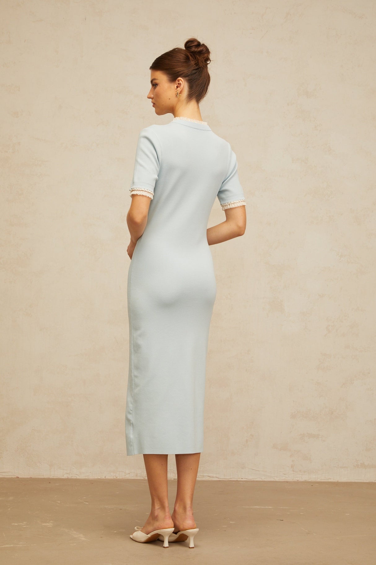 Aurohaya Mélisande light-blue pencil-silhouette knit midi dress