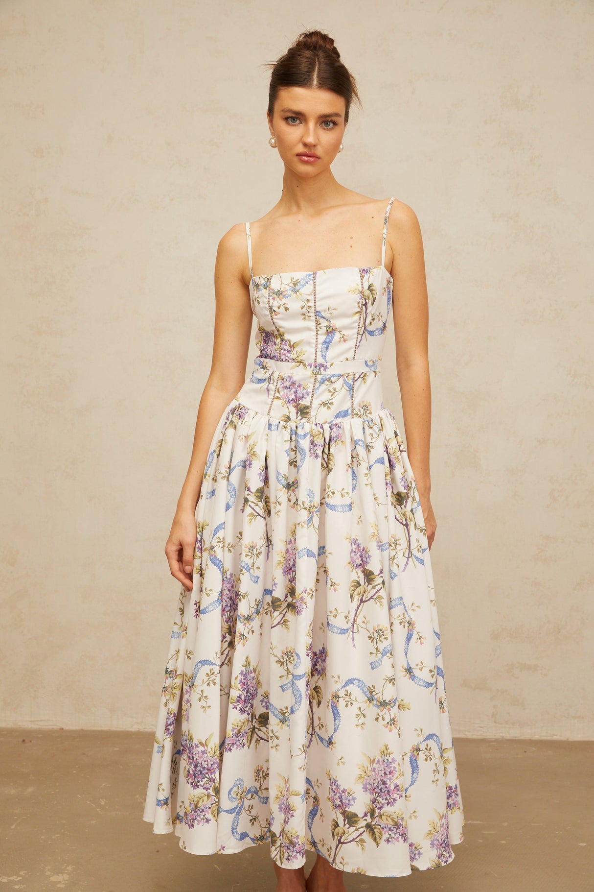 Aurohaya Fleur floral-print midi dress in White