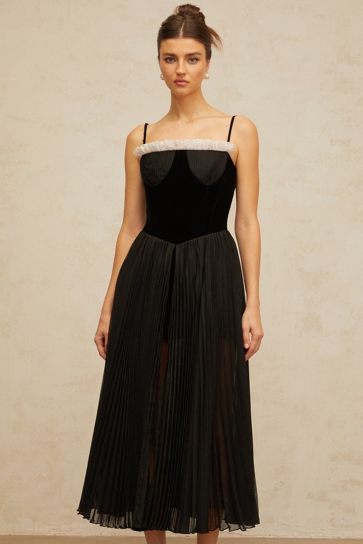 Aurohaya Clémence black velvet-panel pleated midi dress