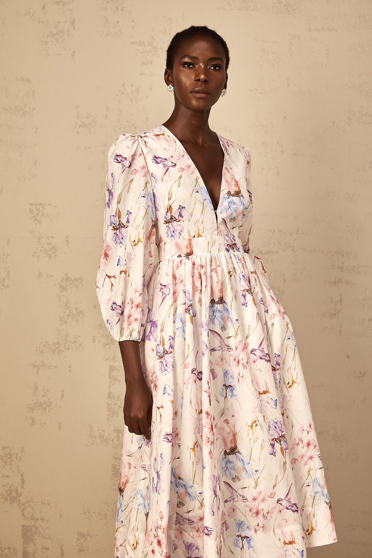 Aurohaya Géraldine White V-Neck Floral Print Midi Dress