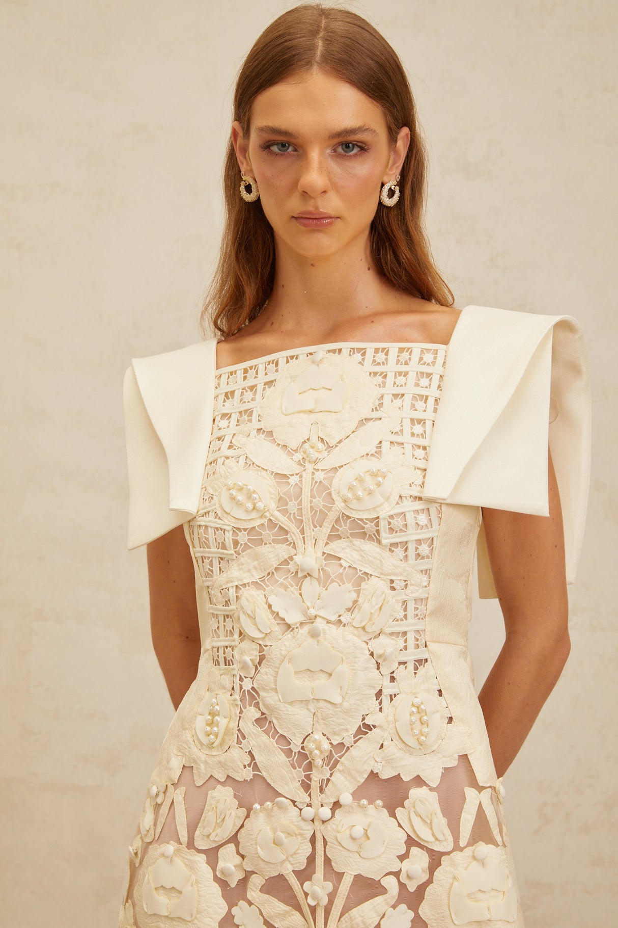 Aurohaya Léa White Floral Appliqué Crochet Mini Dress