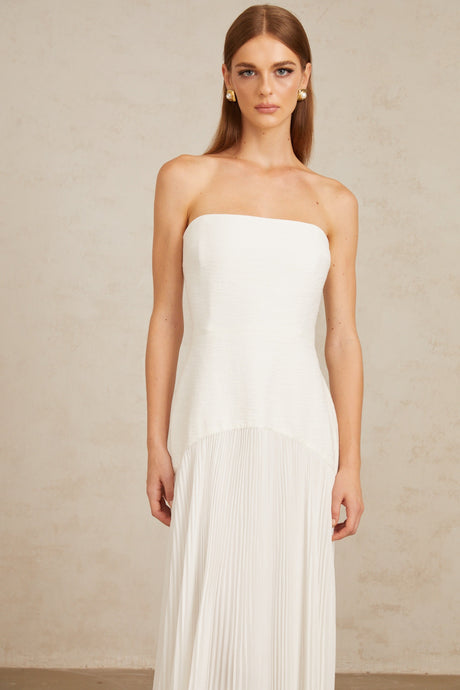 Aurohaya Helena White Off-Shoulder Tulle Panel Maxi Gown