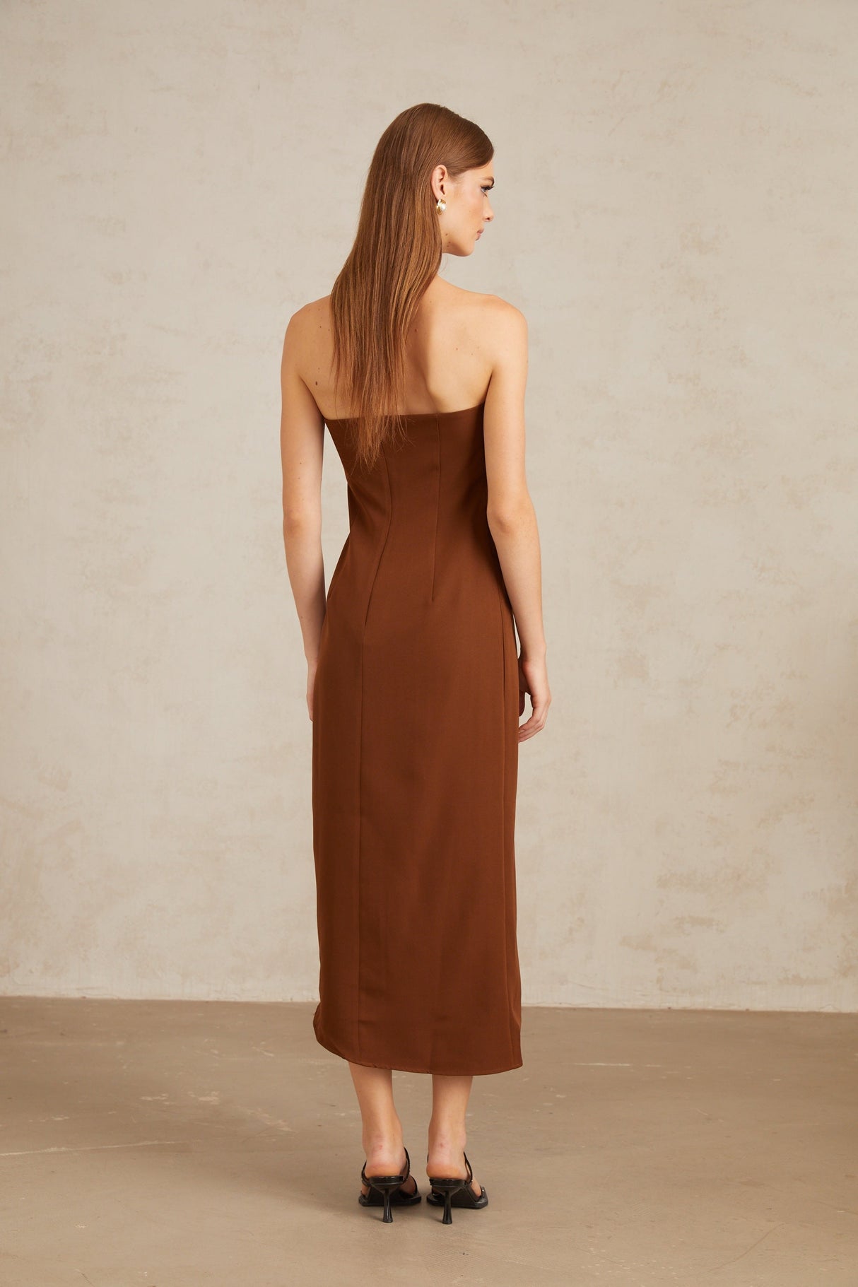 Aurohaya Kyliegh Brown Asymmetrical Off-Shoulder Midi Dress