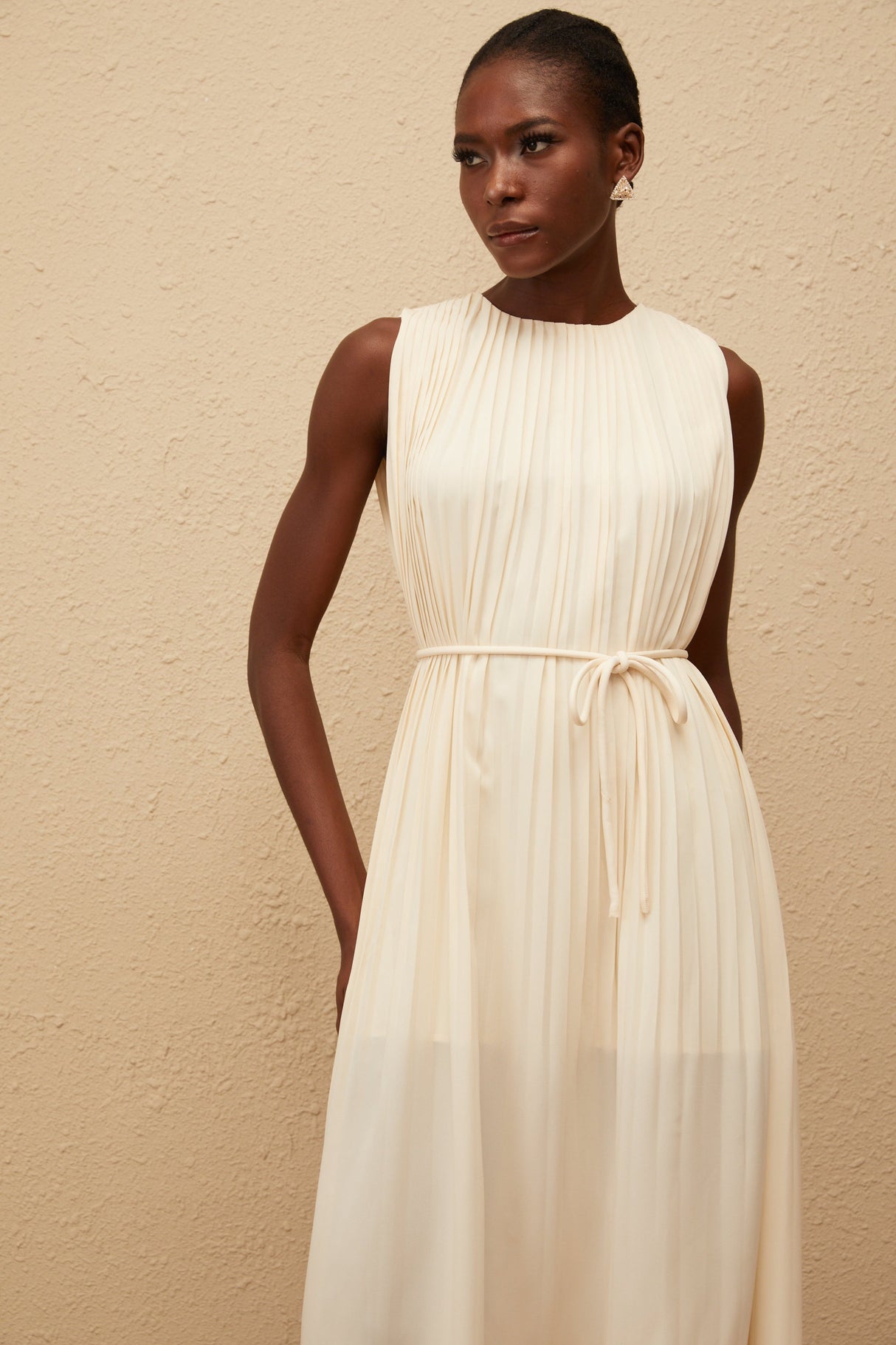 Aurohaya Célestine Neutral Sleeveless Pleated Midi Dress