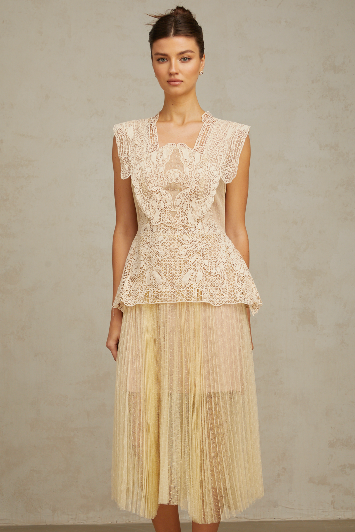 Aurohaya Céleste floral-lace-panelling tulle midi dress in Neutrals
