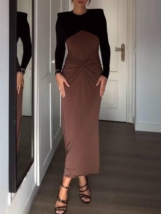 Aurohaya Minimalist Color Contrast Pleated Maxi Dress