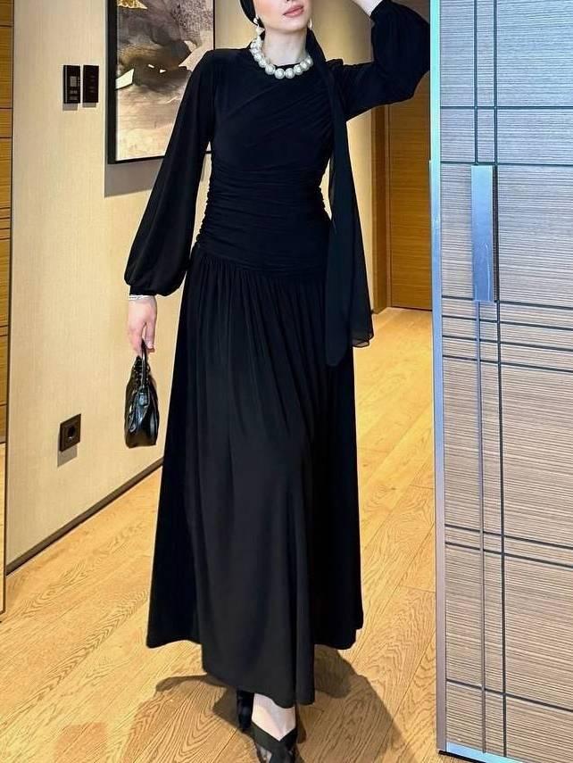 Aurohaya Pleated Long Sleeve Maxi Dress Black