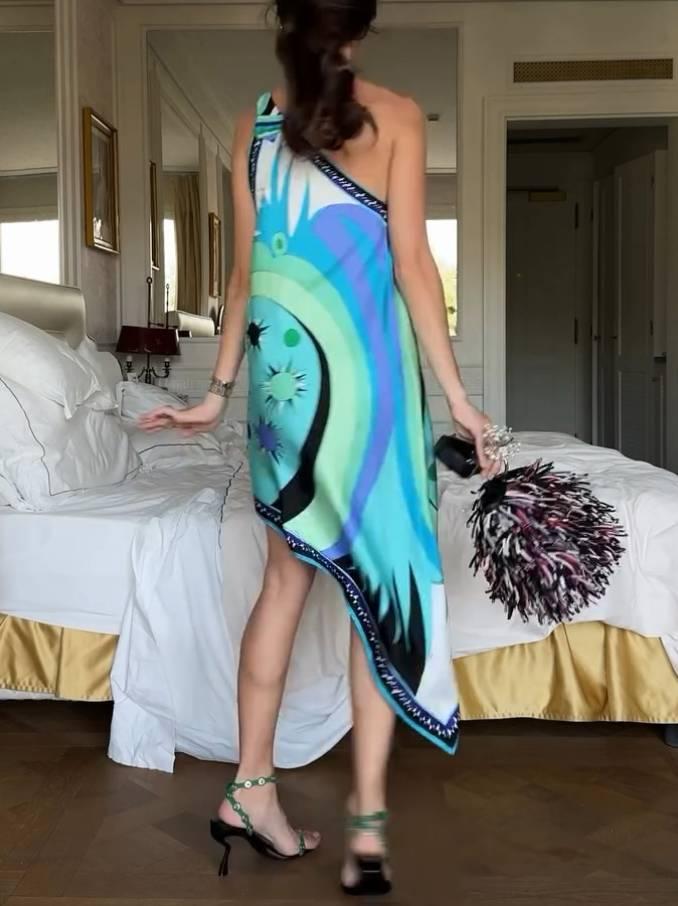 Aurohaya One-shoulder Irregular Print Dress