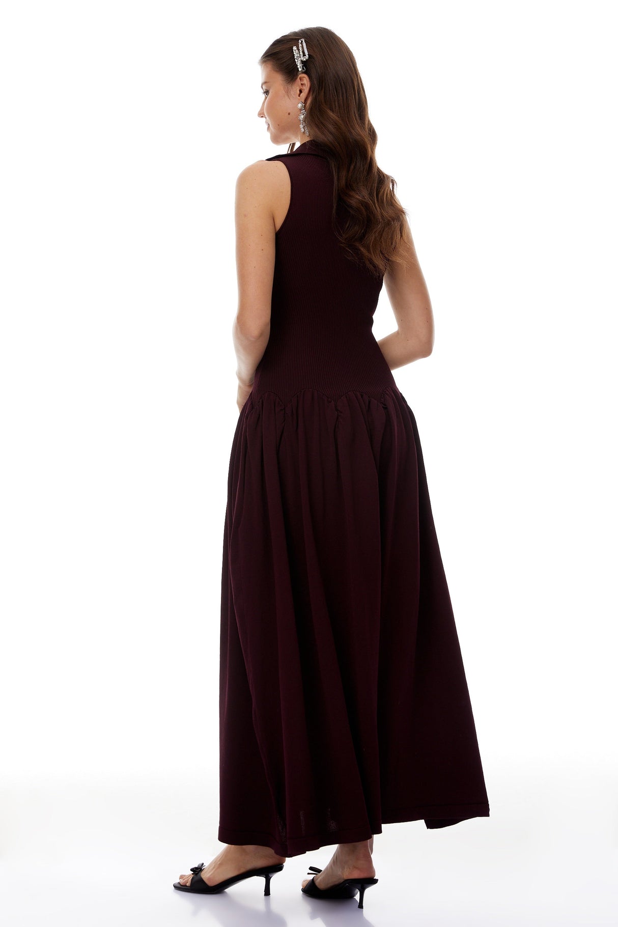 Aurohaya Brynhildur Burgundy Sleeveless Knit Maxi Dress