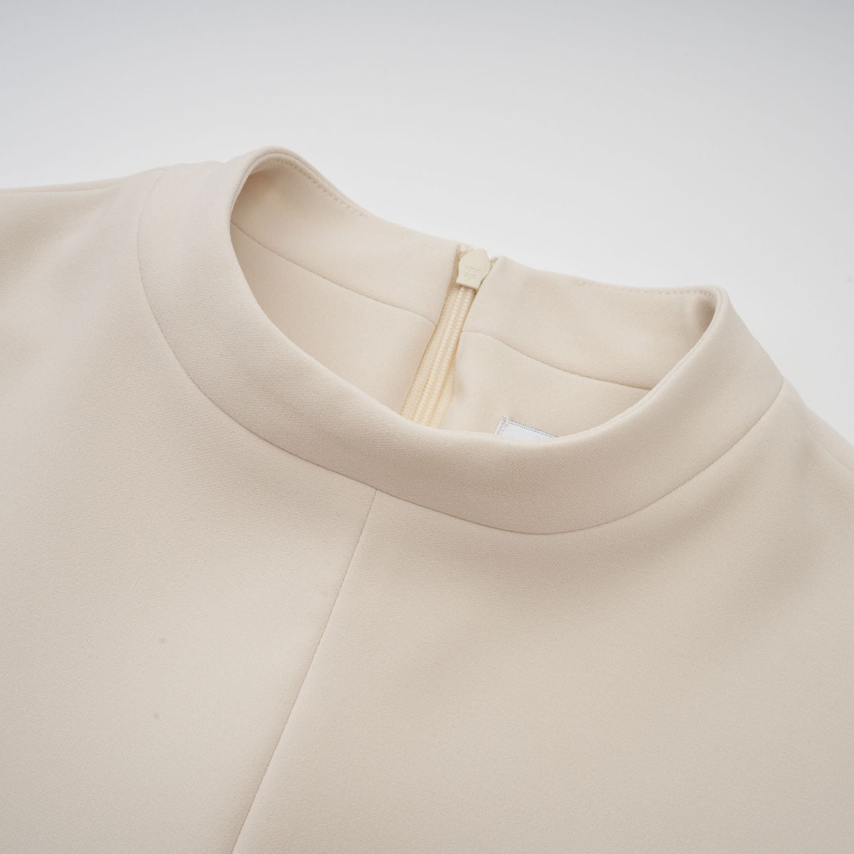 Aurohaya Chloé cream-white fitted mini dress