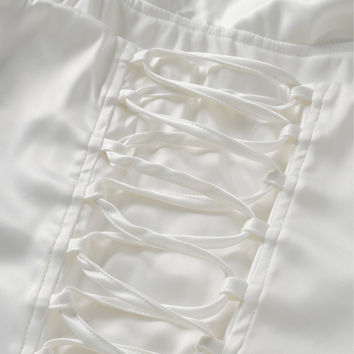 Aurohaya Zenina White Ruched Ribbon Detail Mini Dress