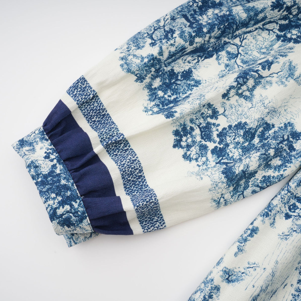 Aurohaya Adélaïde graphic-print midi dress in Blue
