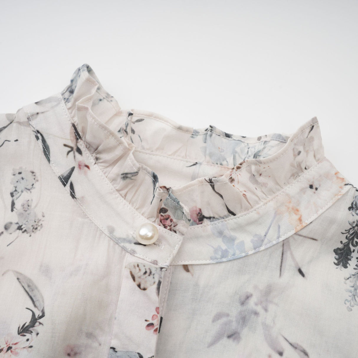 Aurohaya Héloïse White Floral Print Summer Midi Dress