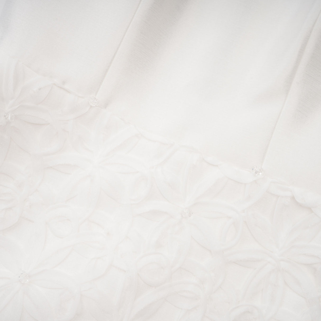 Aurohaya Dulcie White Floral Jacquard Shawl & Dress Set