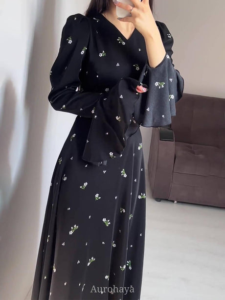 Aurohaya Floral Long-Sleeve Long-Sleeve Maxi Dress