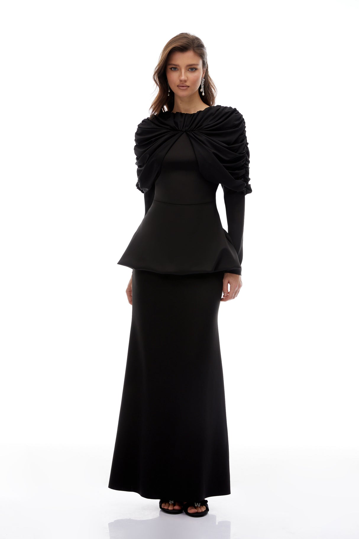 Aurohaya Hedda Black Pleated Dress Set