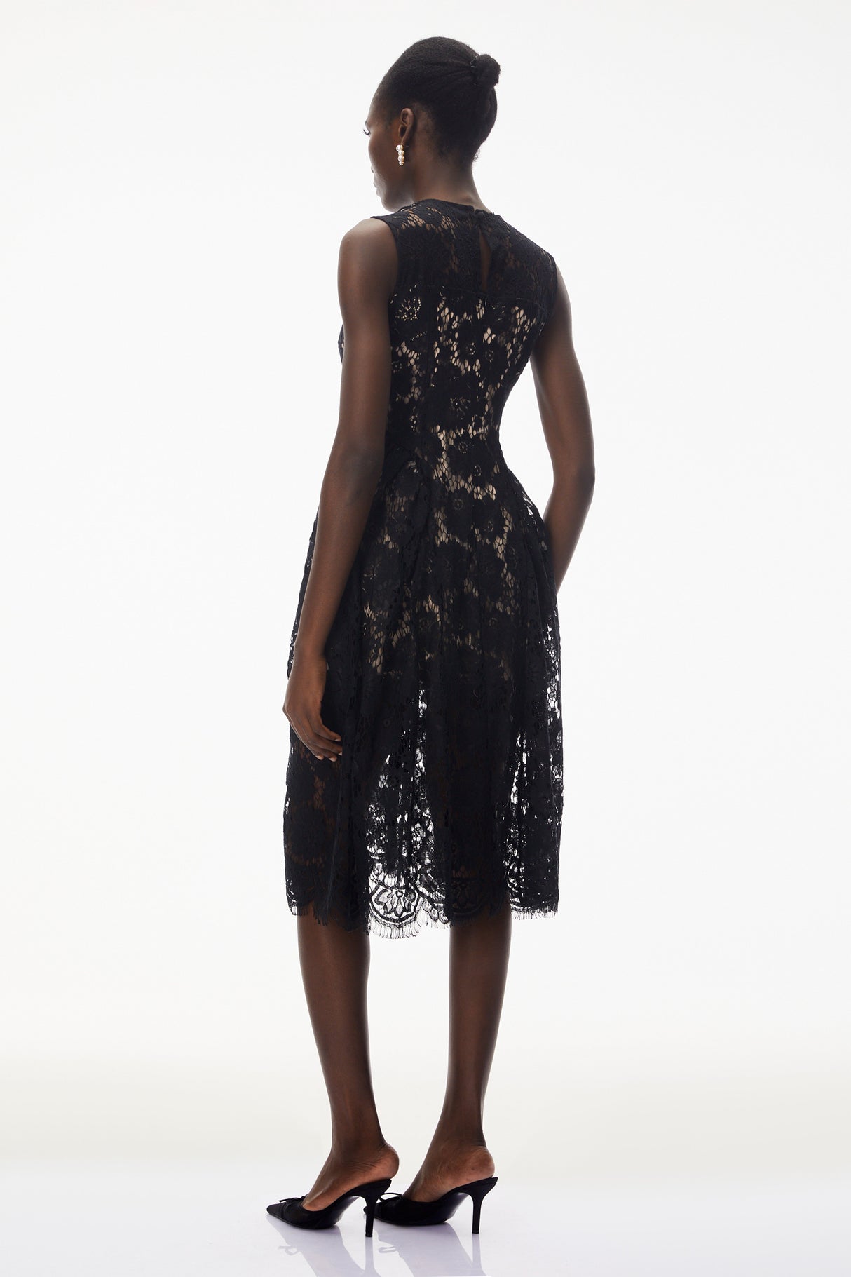 Aurohaya Katherine Black Sleeveless Floral Lace Midi Dress