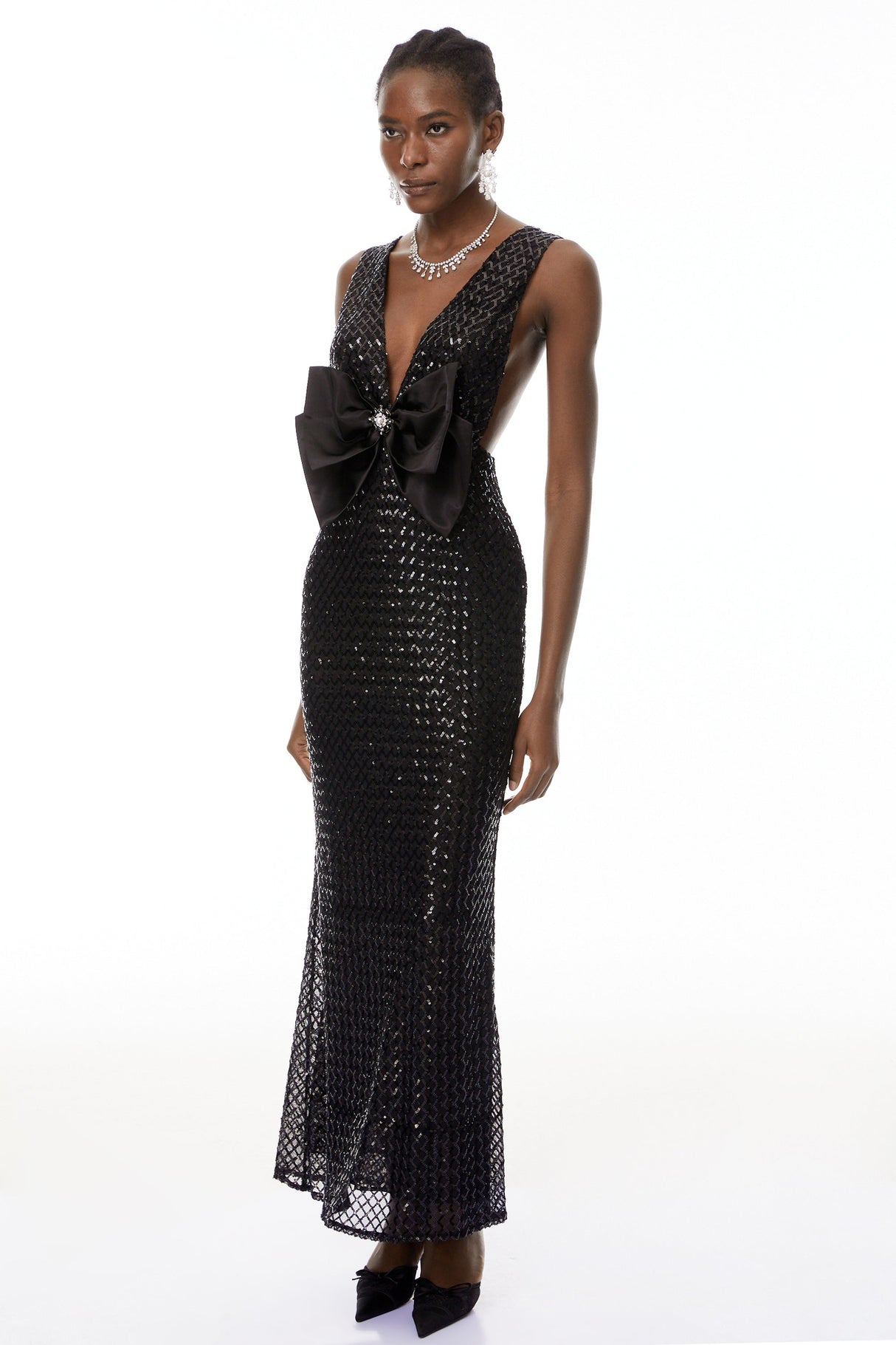 Aurohaya Raelynn Black Deep V-Neck Bodycon Maxi Dress