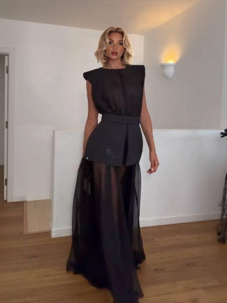 Aurohaya Unique Belt Perspective Skirt Maxi Dress