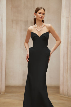 Aurohaya Alba Black Barrel Waist Corset Maxi Dress